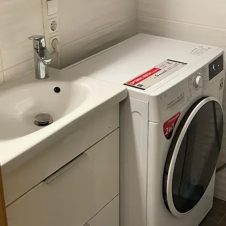 Modern Suitable For Longstays Apartament